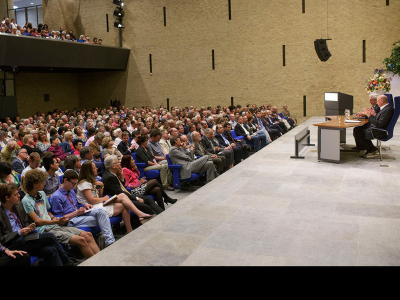 large_8.-Audience-at-the-Nexus-Lecture-2013