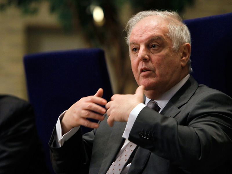 large_Barenboim-13