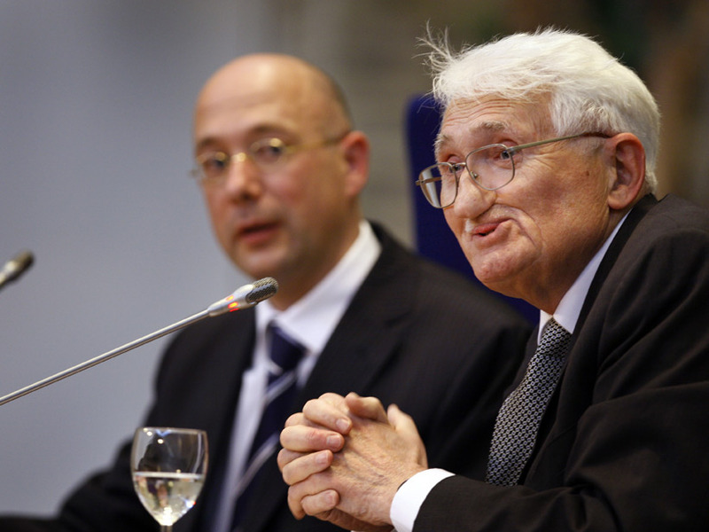 large_Riemen_-Habermas-1