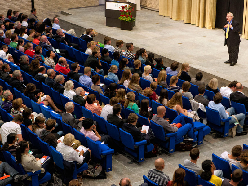 large_04._Nexus_Masterclass_2012_at_the_auditorium_of_Tilburg_University