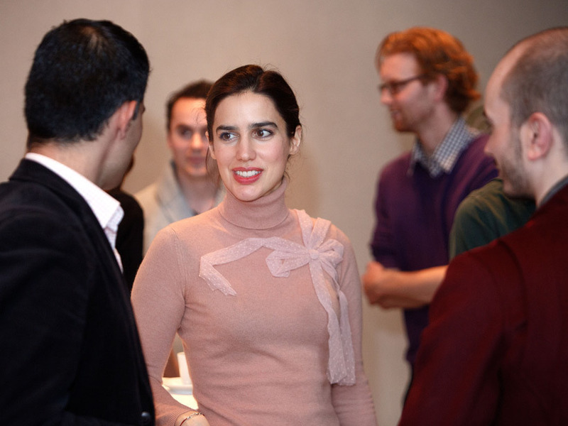 large_8._Zanganeh_connects_with_our_youngsters